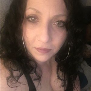 Meet your Posher, Pamela